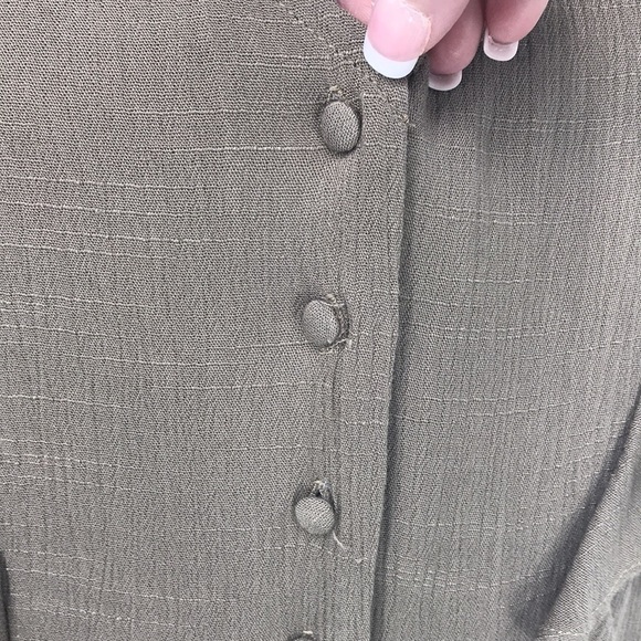 Fashion on Earth Button Down Romper NWT Size M - Picture 6 of 11